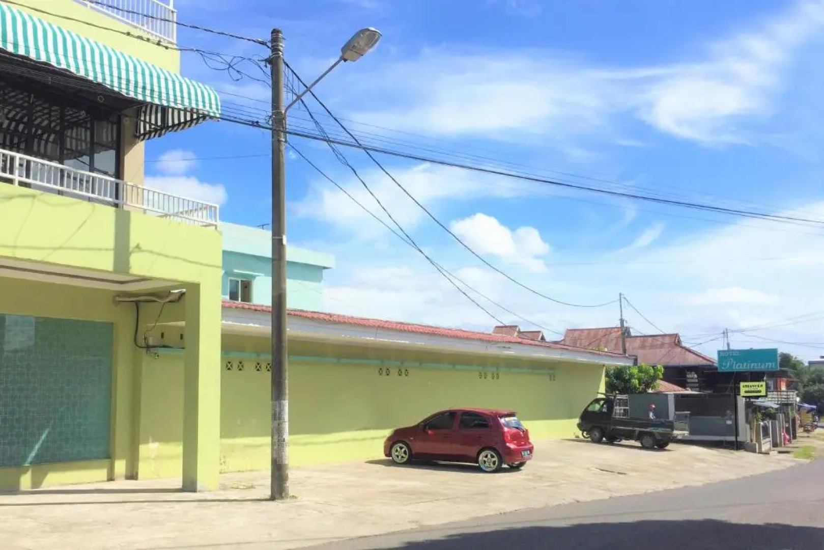 Urbanview Hotel Platinum Parepare