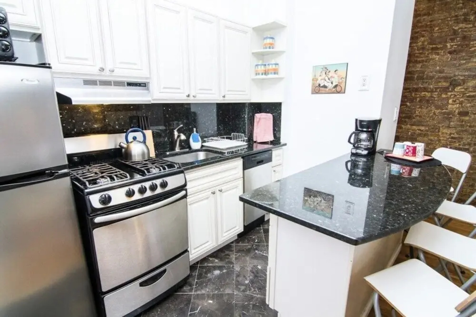 Beautiful 1 Br on Gramercy