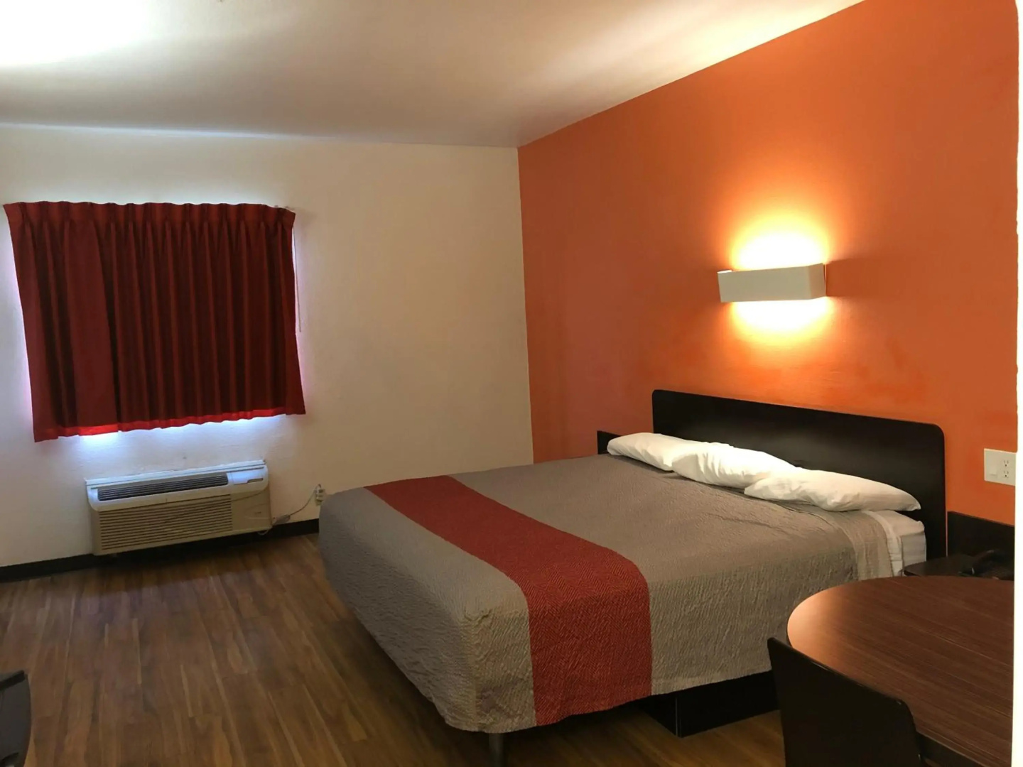 Motel 6 Woodway, TX
