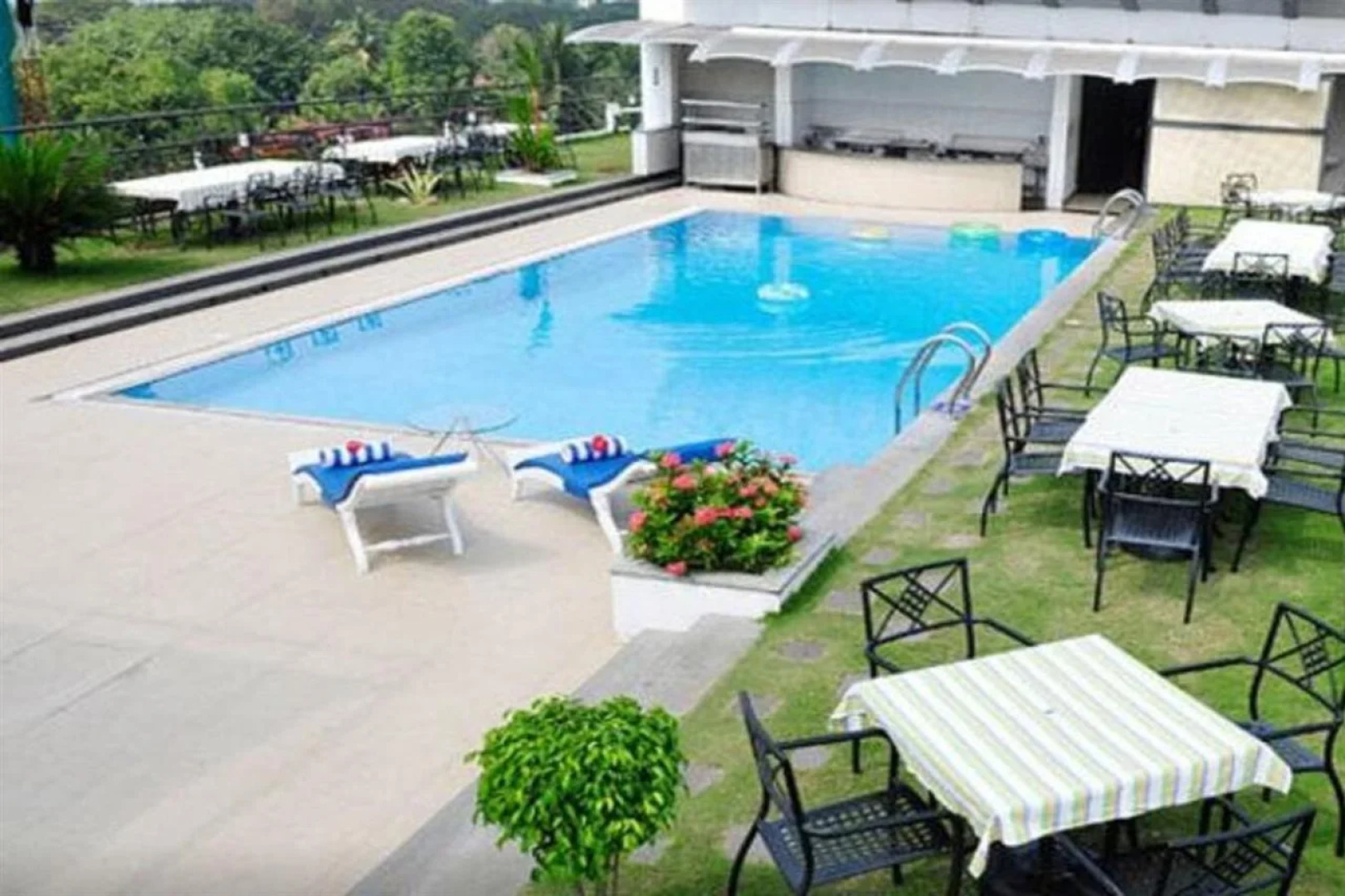 The Mercy Luxury Business Hotel