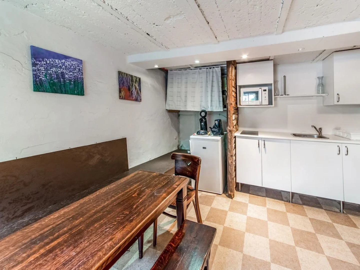 Cosy Holiday Home in Cherain near Forest