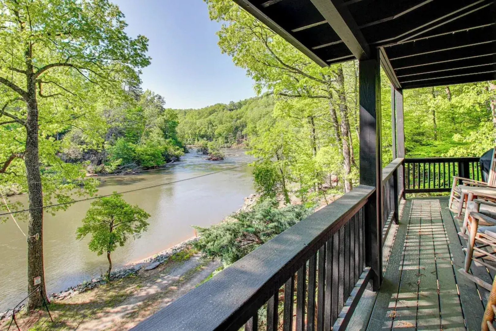 'the River Rest' Ellijay Cabin w/ Hot Tub!