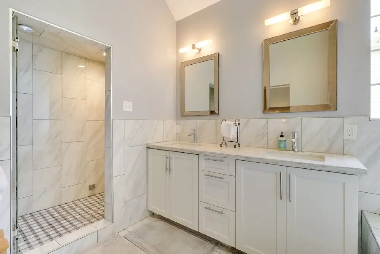 Upscale Pflugerville Paradise w/ Private Pool!