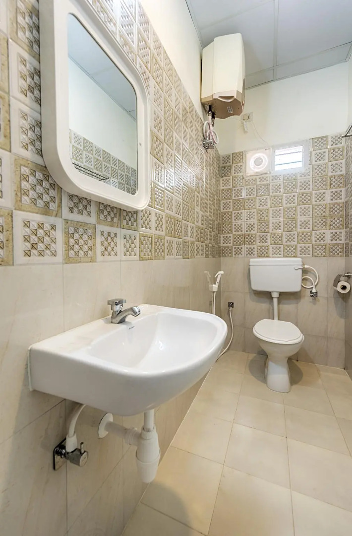 Varuna Inn Banquets & Resort