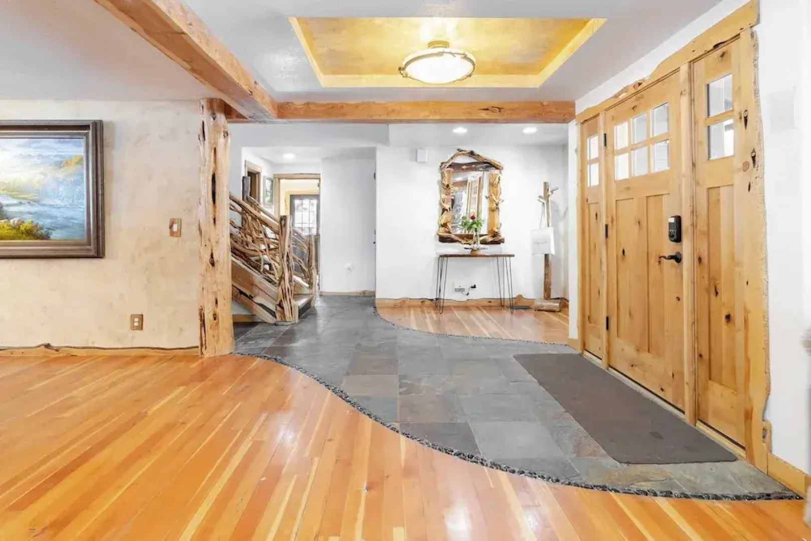 Base Camp by Avantstay Magical Cabin w/ Sauna, Hot Tub & Close to Snow & Golf