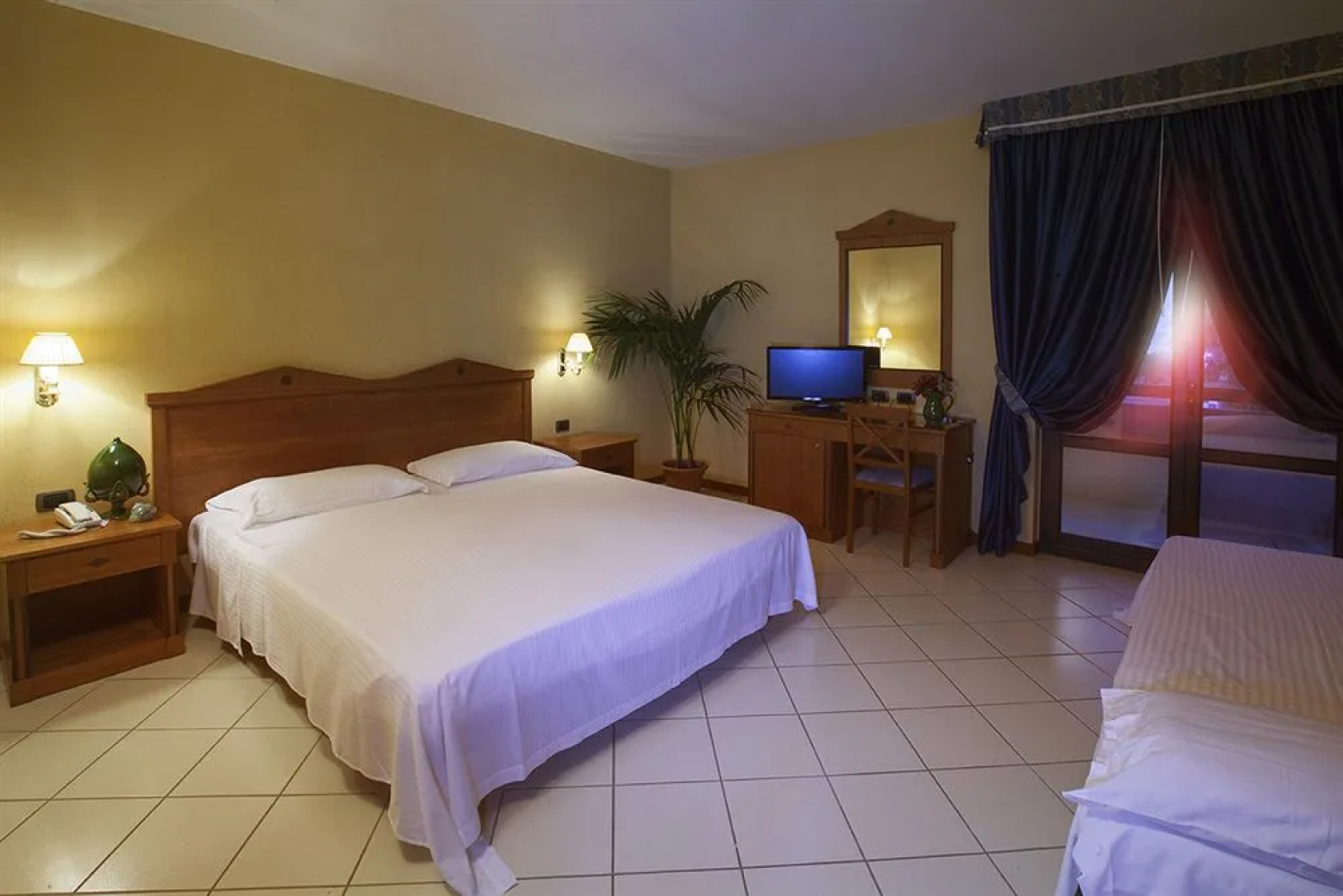 Tuo Hotel
