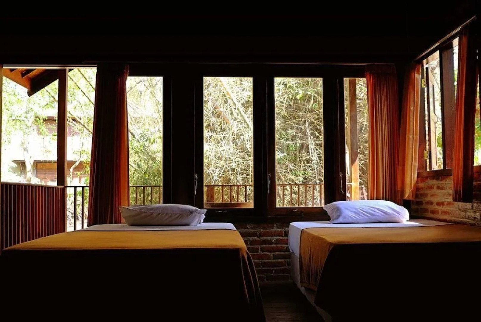 G-Land Joyos Surf Camp