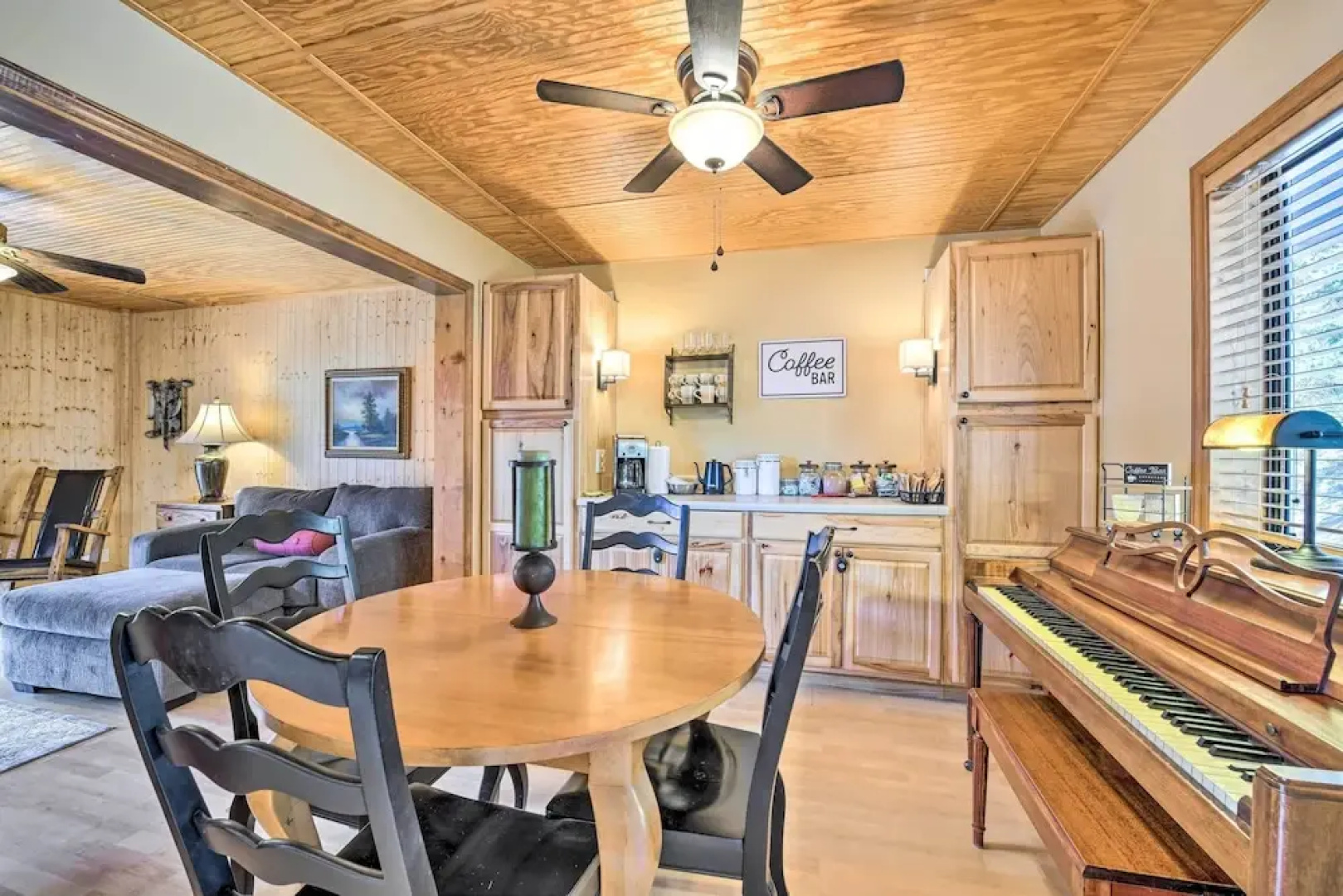 Best Location - Maggie Valley Cabin w/ Hot Tub!