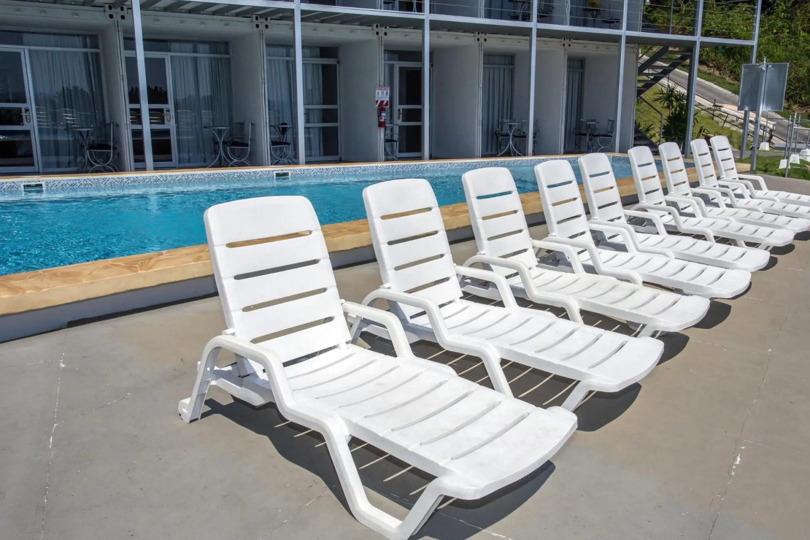 El Faro Containers Beach Hotel