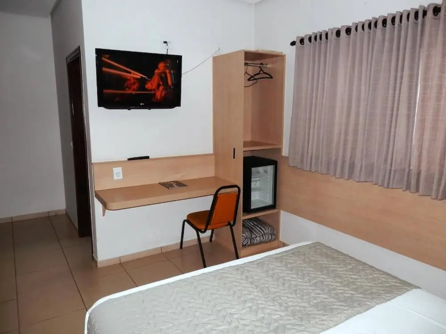 Hotel Líder