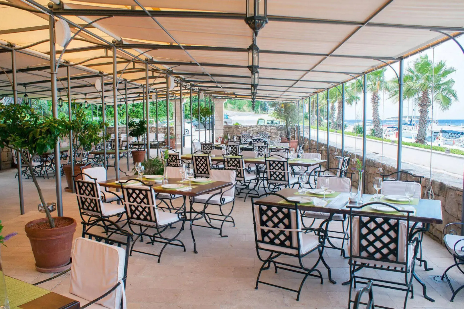 Hotel Martinis Marchi