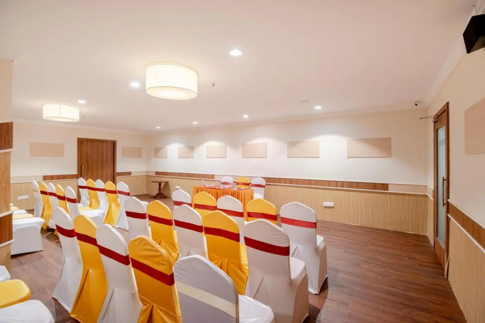 Hotel Seasons inn