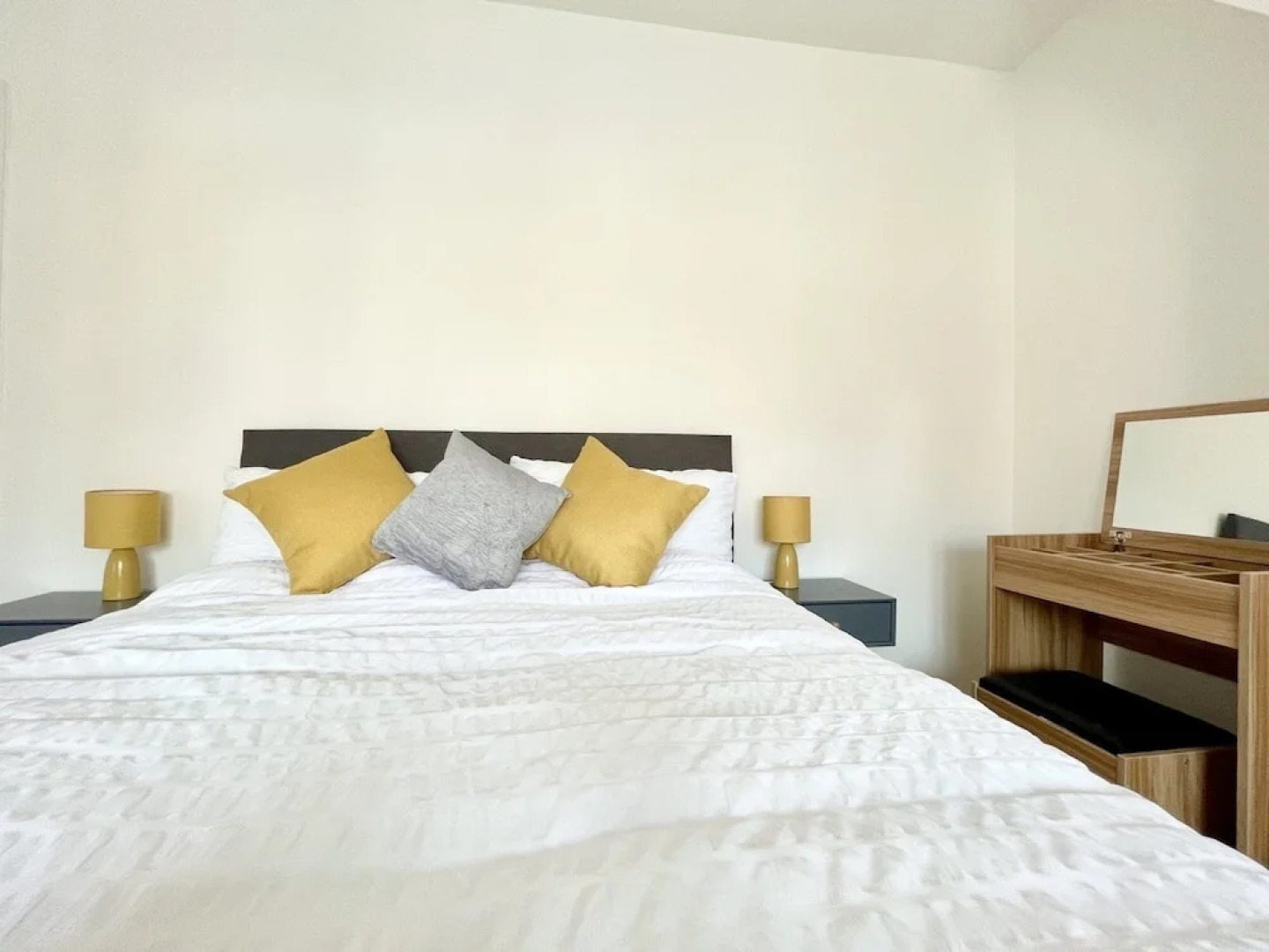 Worksop Newly Refurbished 2-bedroom House