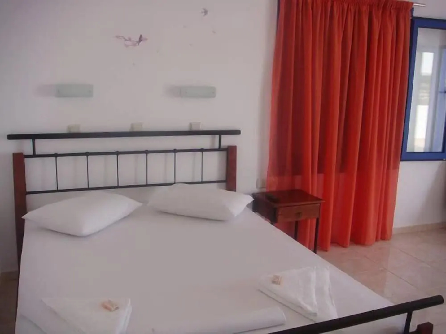 Paralia Rooms