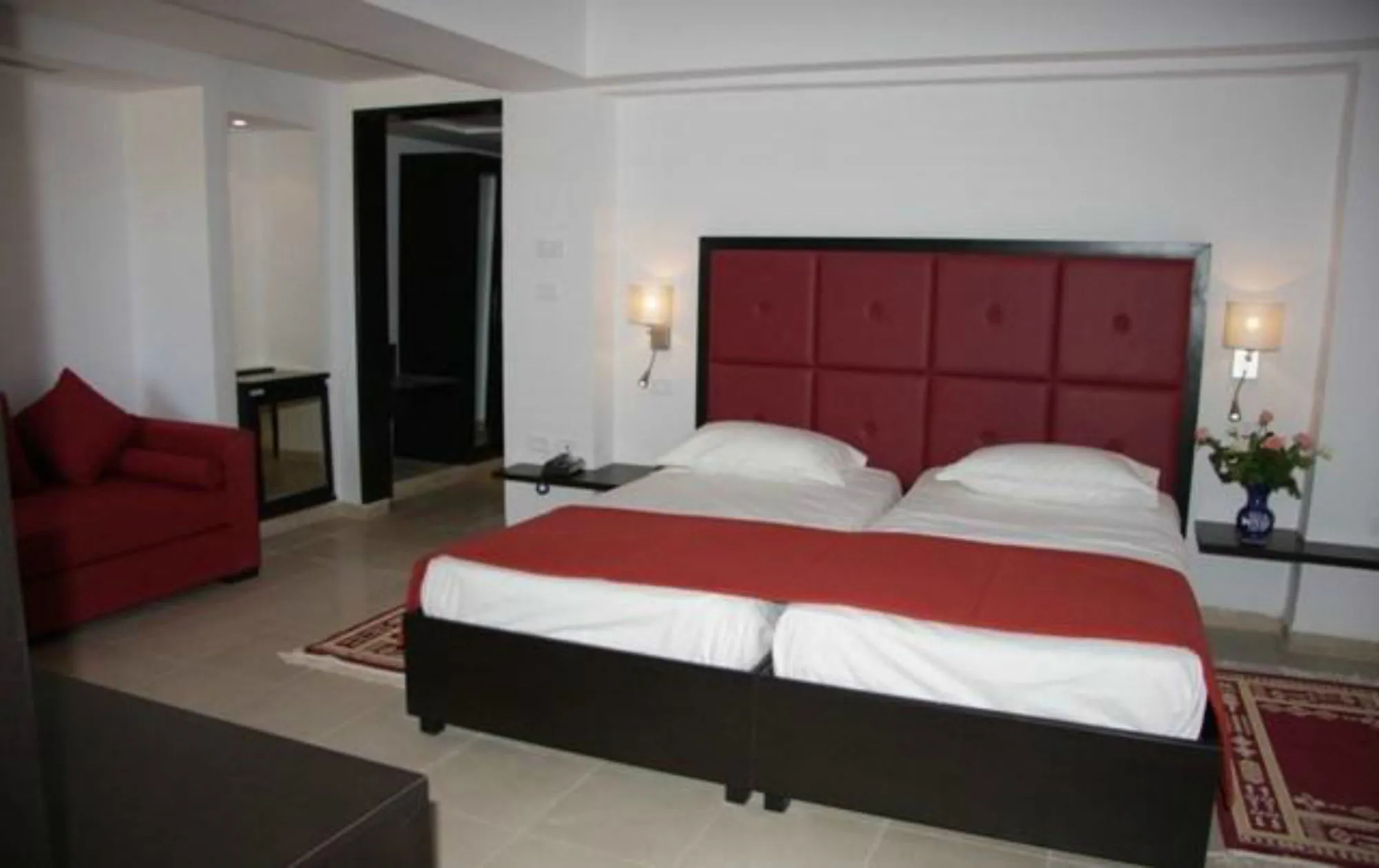 Hotel Marabout - Families and Couples Only