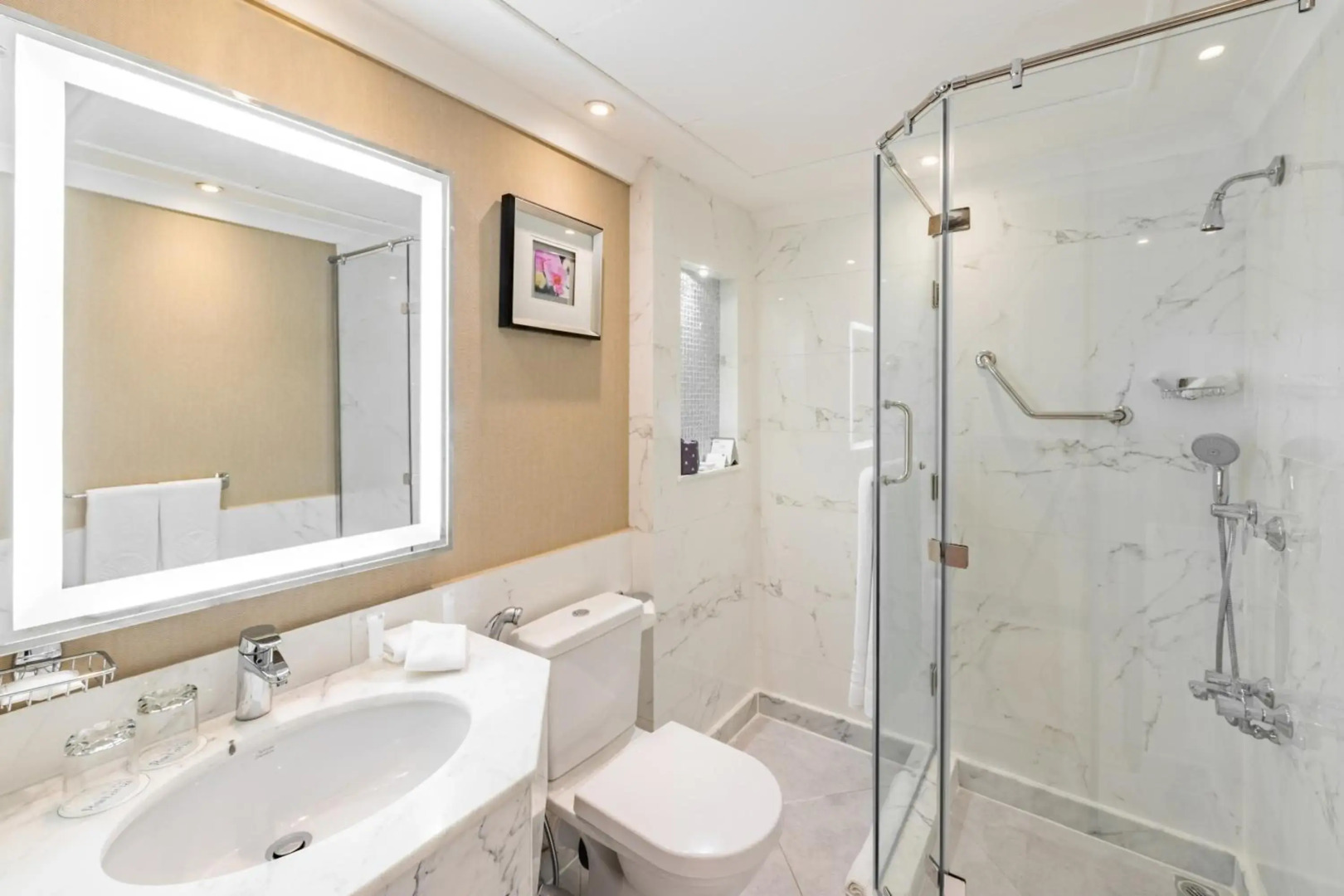 Отель Al Marwa Rayhaan by Rotana