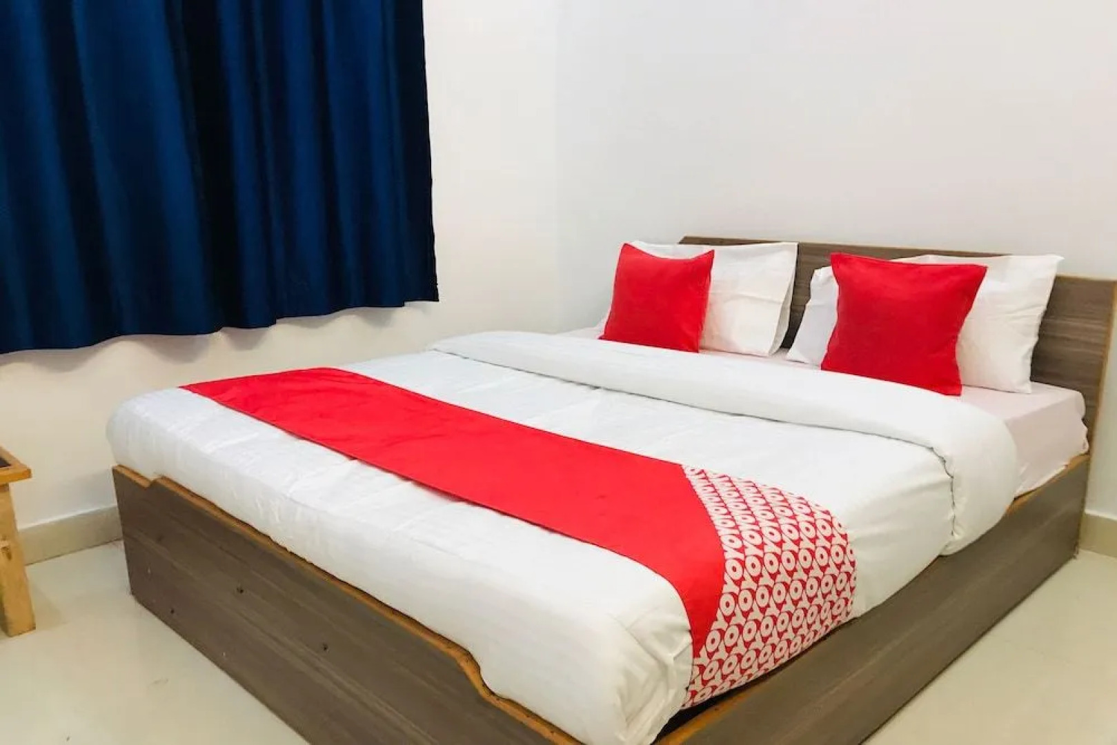 OYO 23054 Vishal Residency Barkot