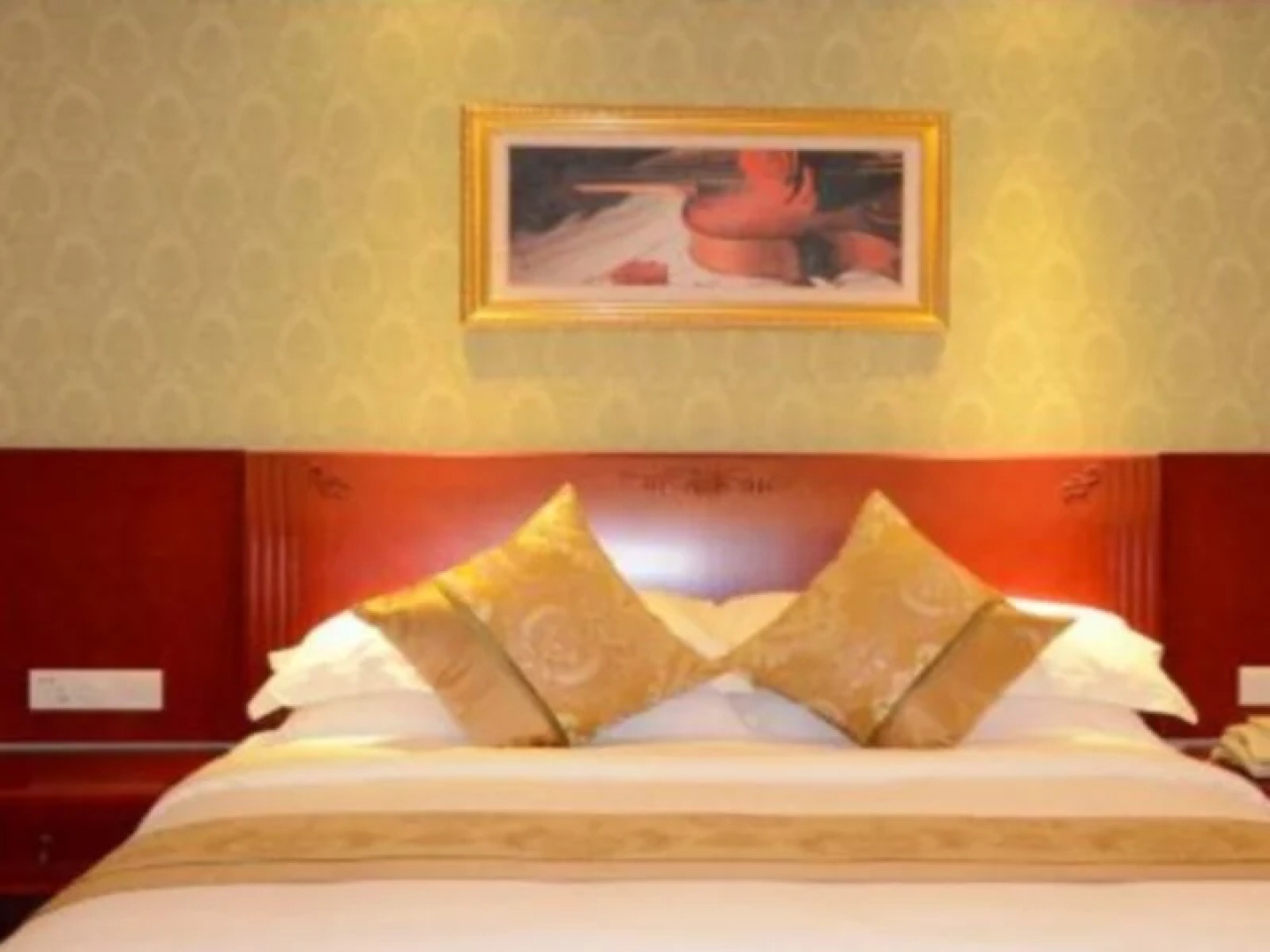 Vienna Hotel Chongqing Changshengqiao Subway Station Branch