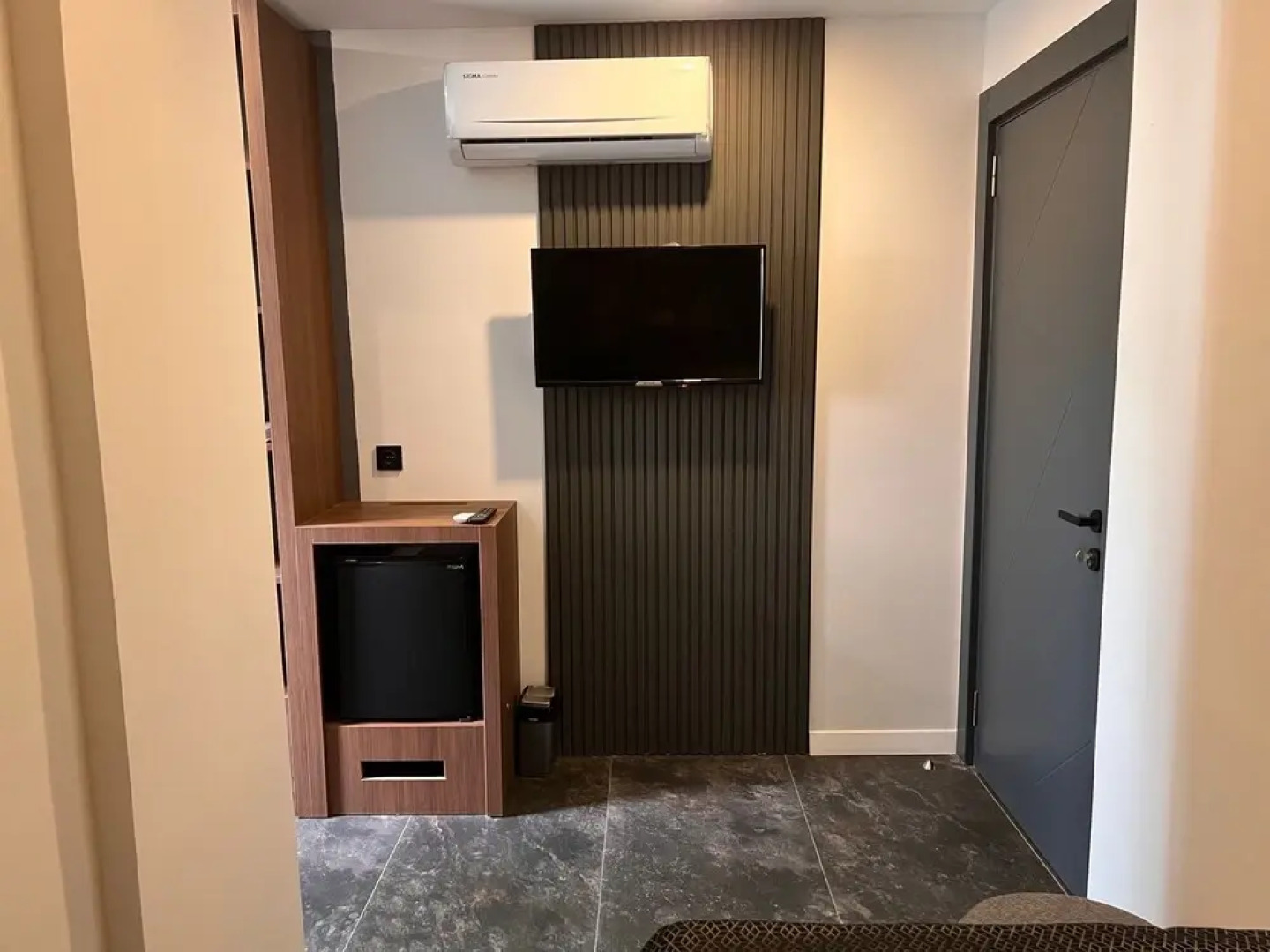 Wolf Of The City Hotel & Spa