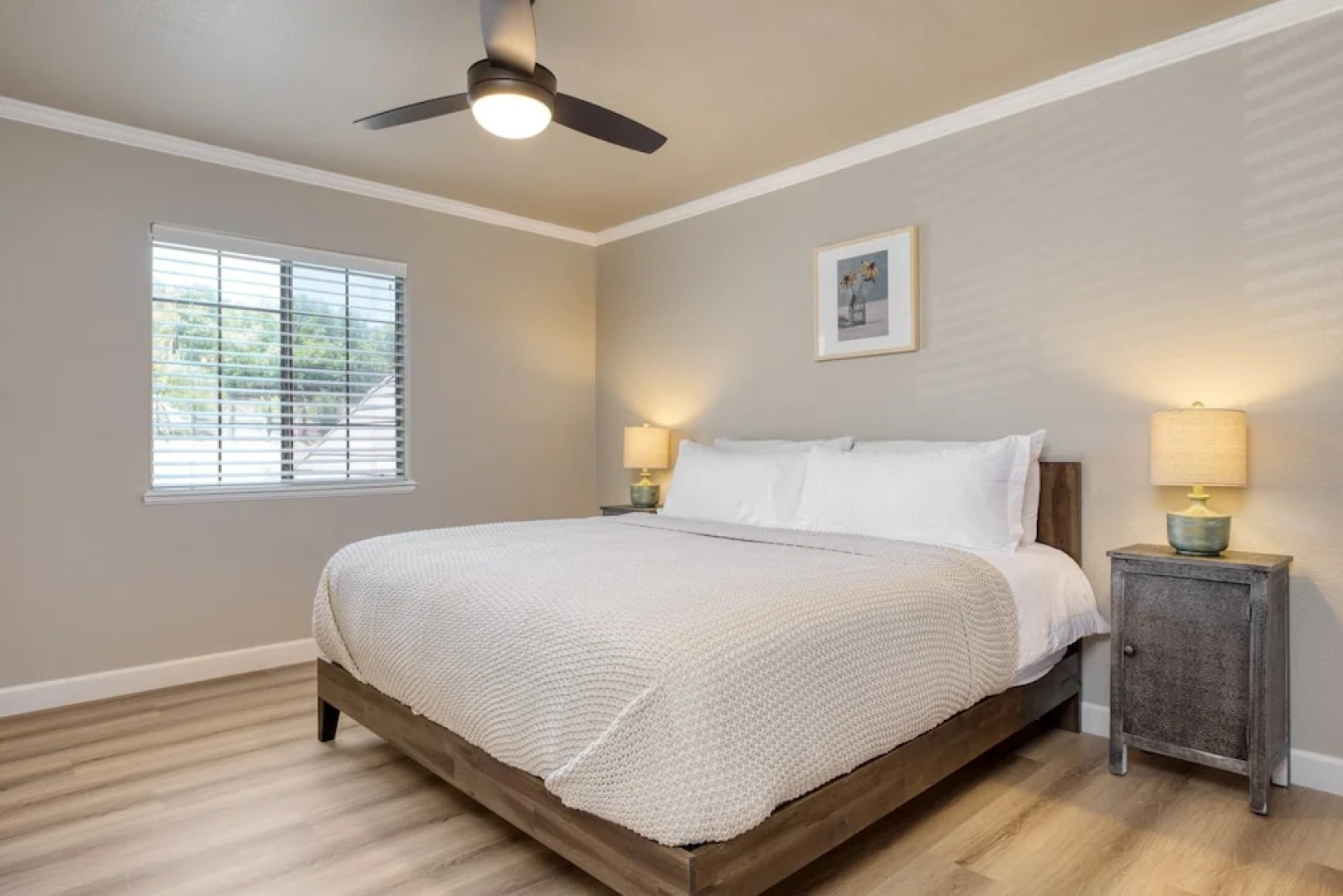 Burgundy by Avantstay Basketball Court Pool Hot Tub Outdoor Kitchen City Escape