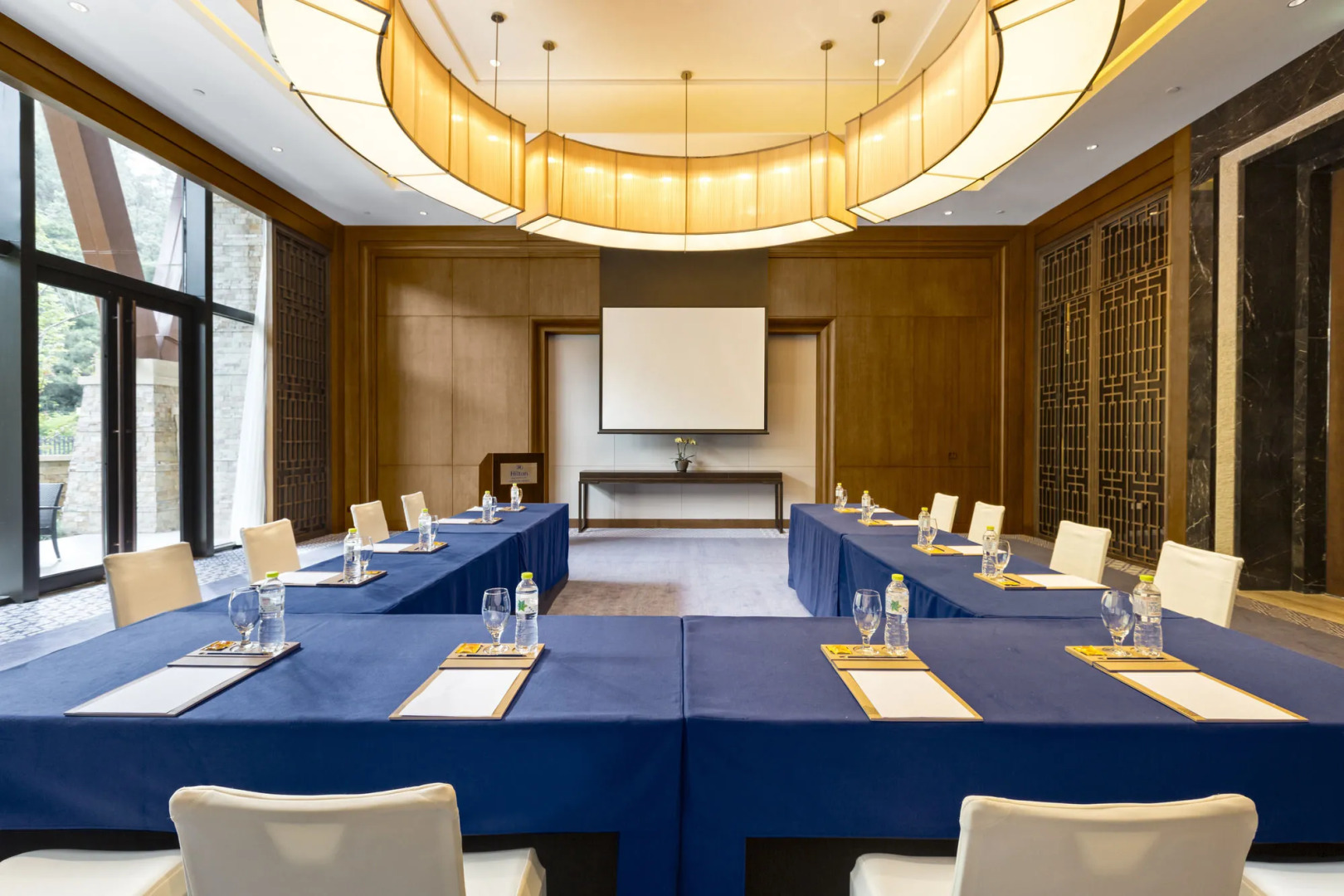 Hilton Dali Resort & Spa