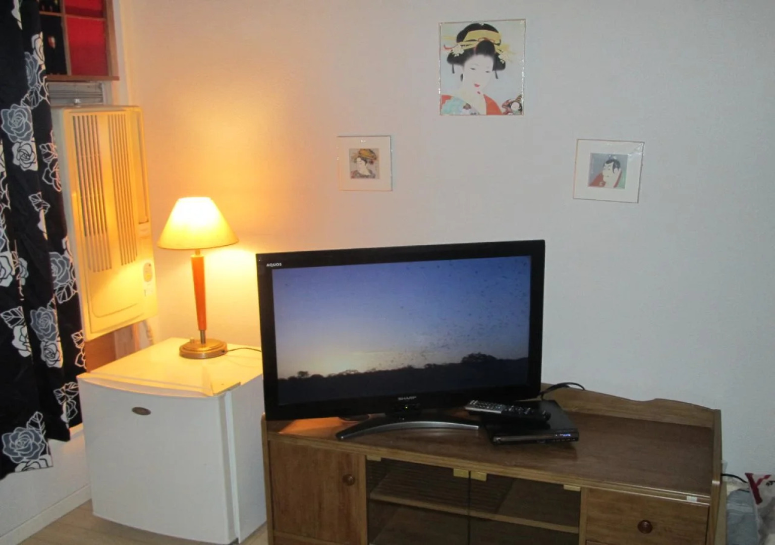 Central Osaka Bed and Breakfast Hostel