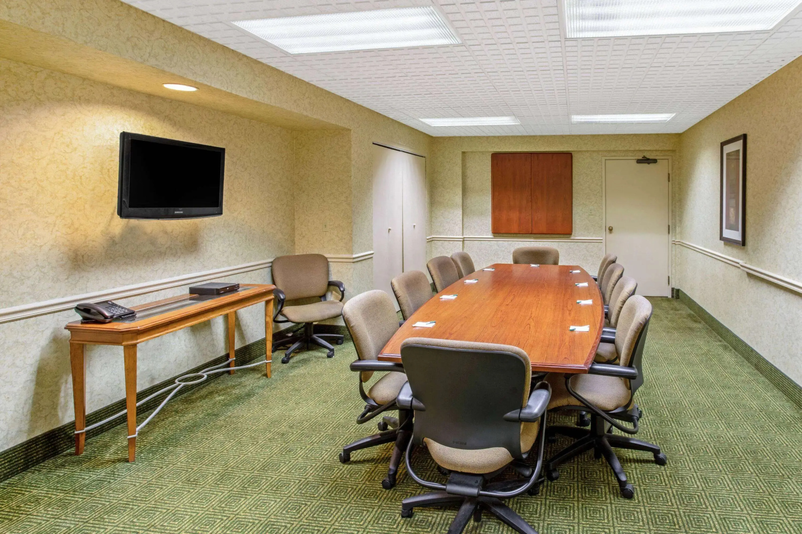 La Quinta Inn & Suites by Wyndham Appleton College Avenue