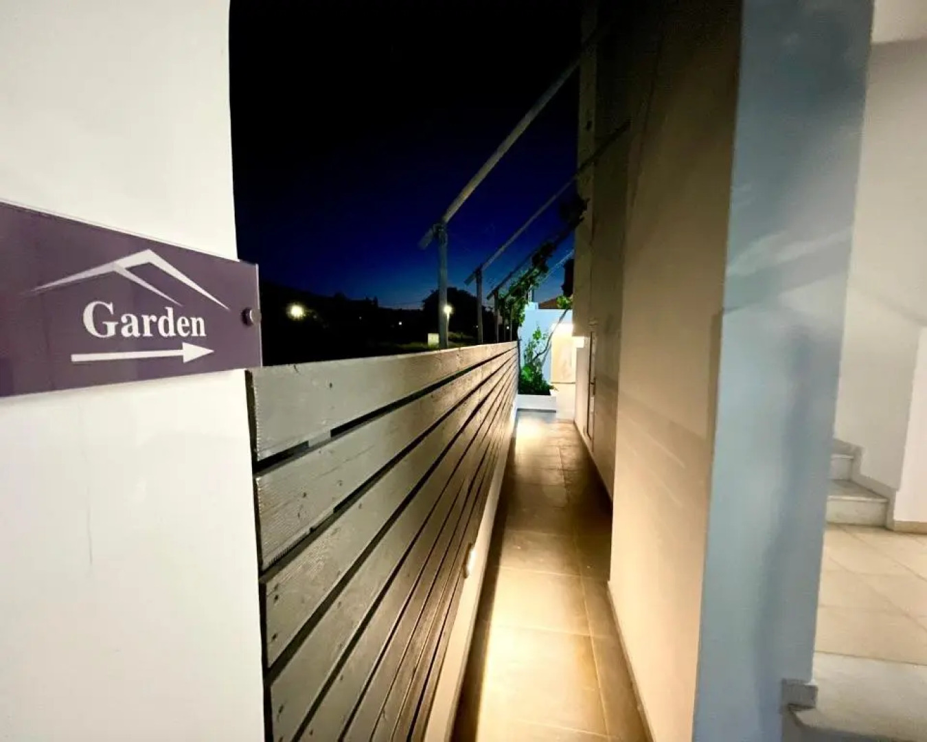 White House Kokas Luxury Apartments