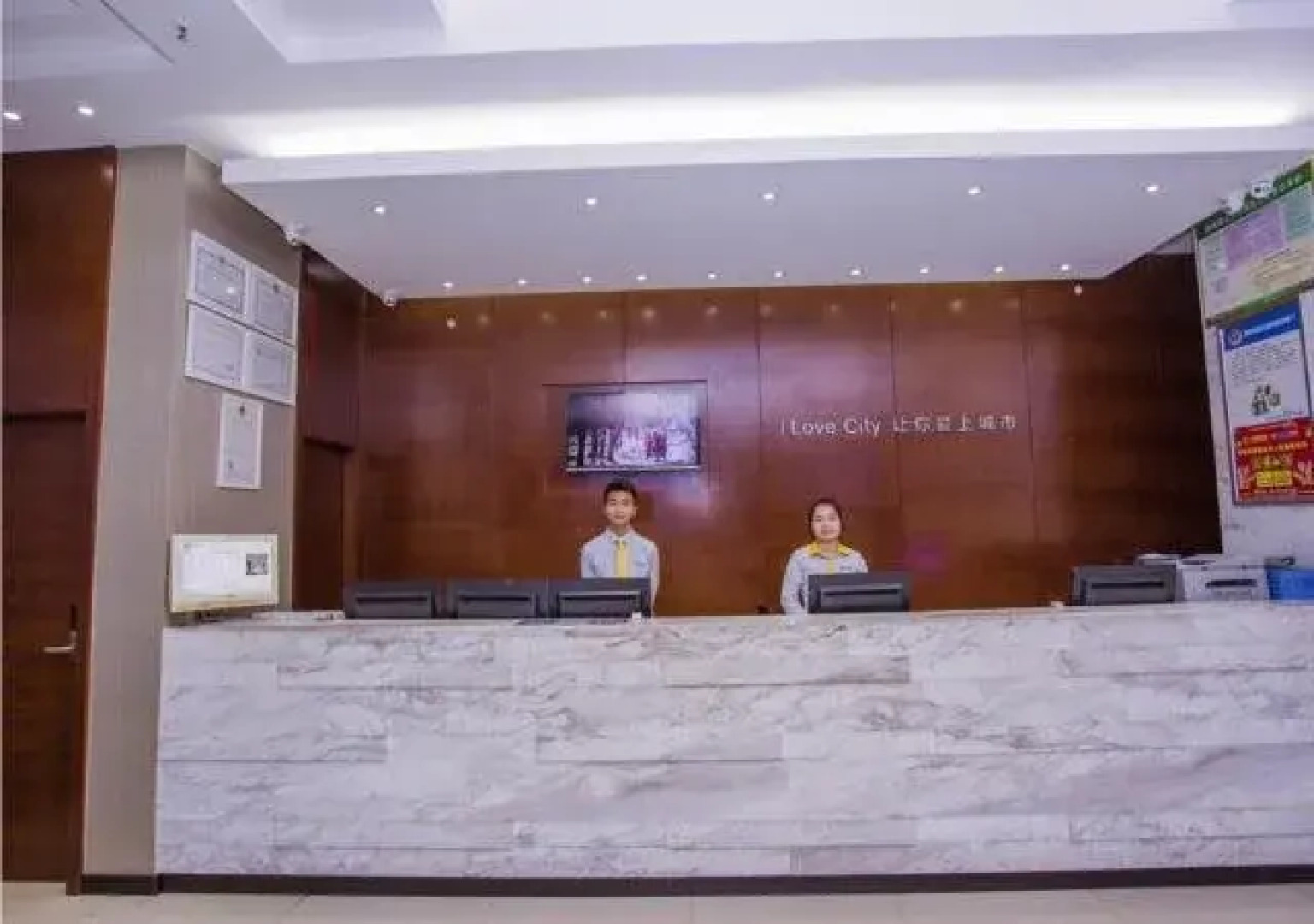 City Comfort Inn Hotel (Fangchenggang Xinggang Avenue)