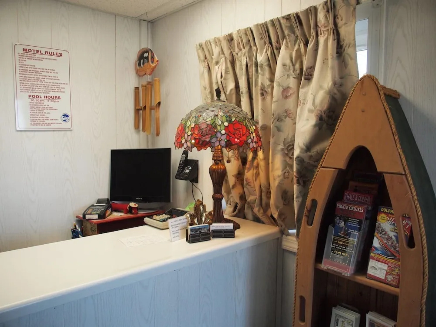 Suitcase Motel & Travel