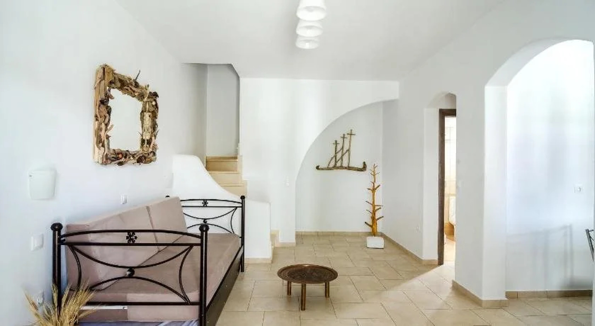 Anemonisia Skyrian Living