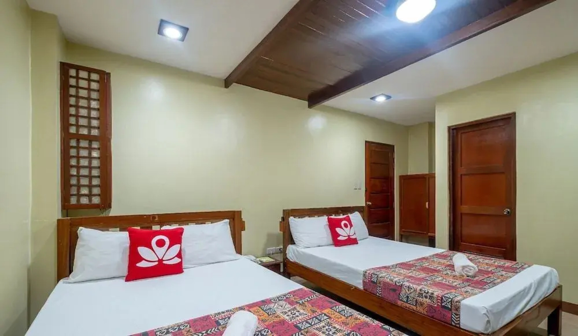 ZEN Rooms Aloha Nui Hotel