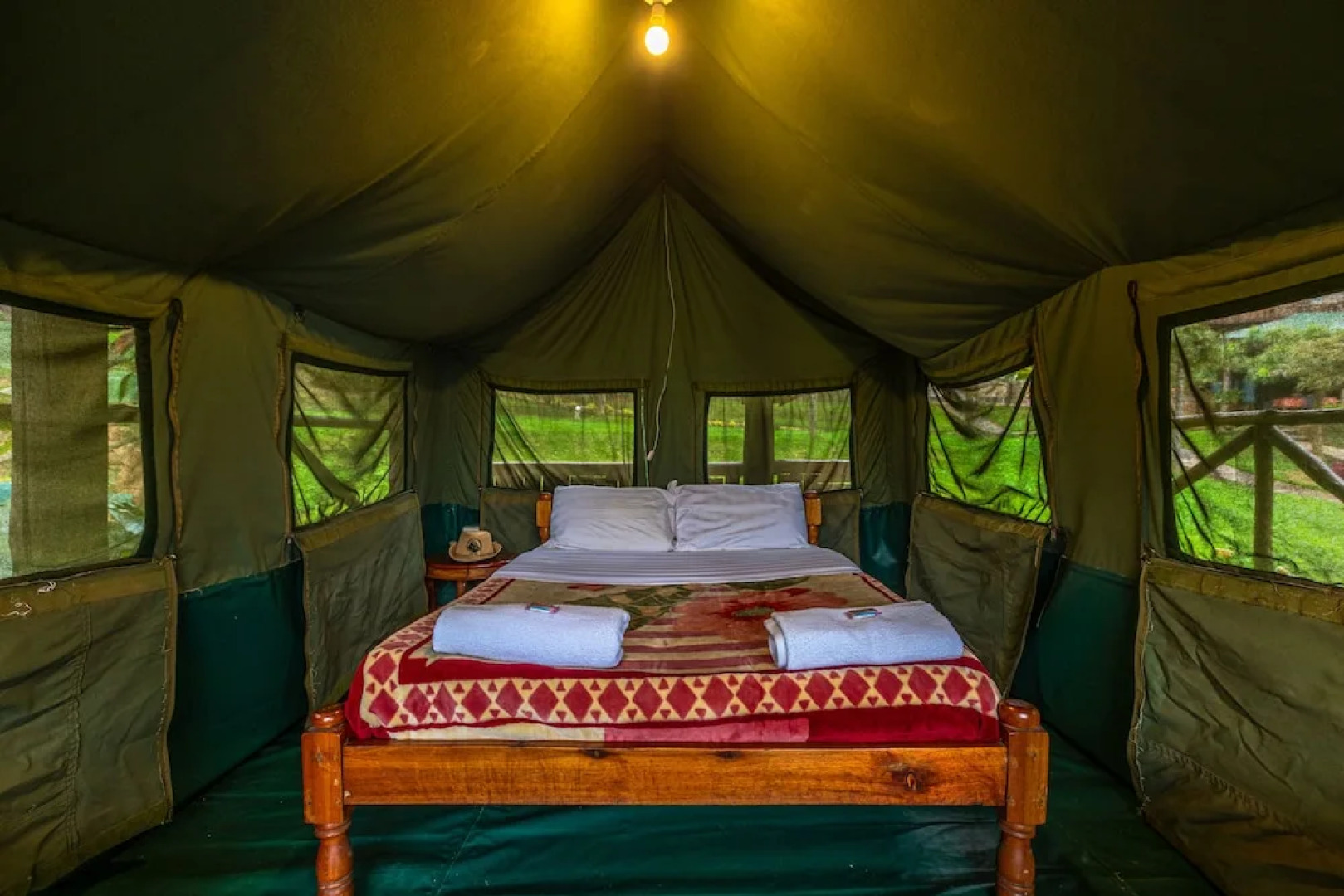 Bunyonyi Overland Resort