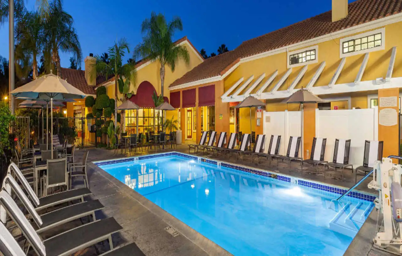 Clementine Hotel & Suites Anaheim