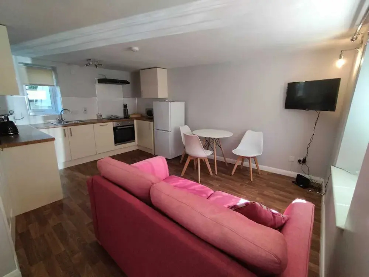 Lovely 2-bed Apartment in Wincanton Somerset