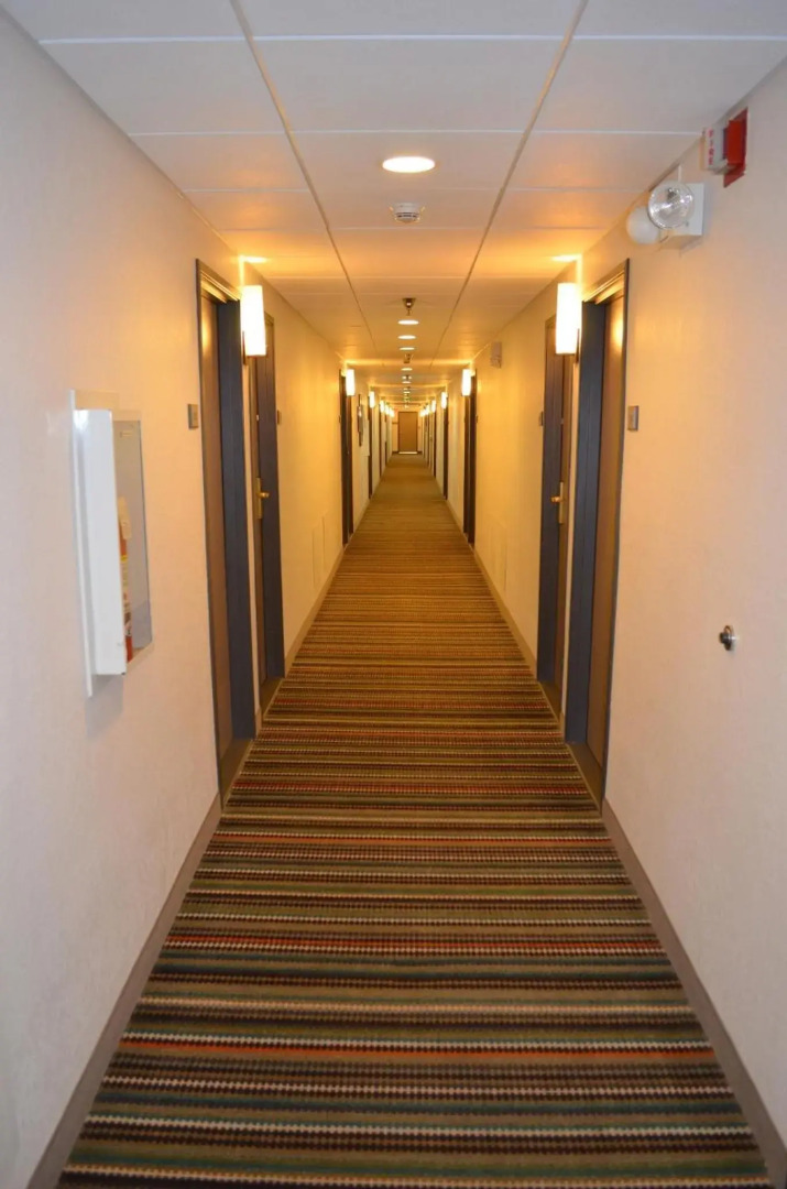 Country Inn & Suites by Radisson, Frederick, MD