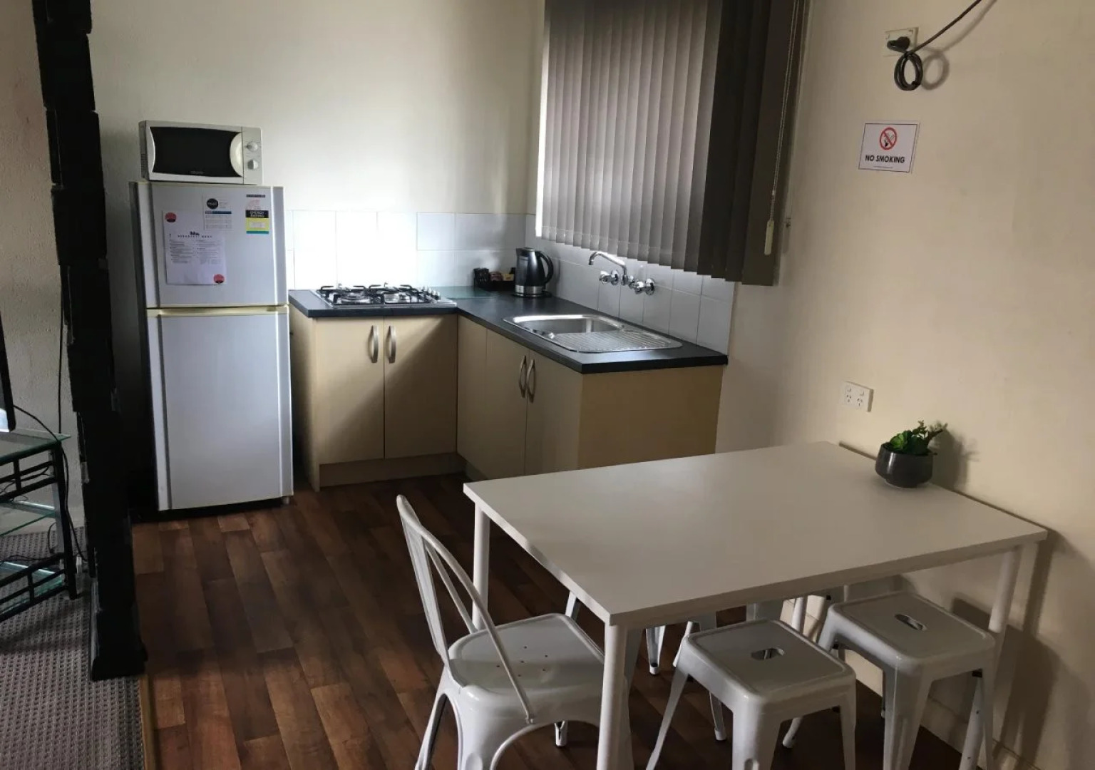 Hello Adelaide Motel and Apartments