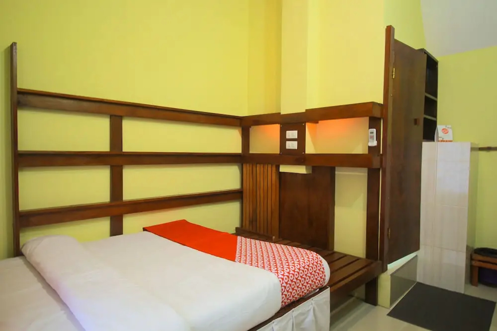 Taman Homestay Syariah by OYO Rooms