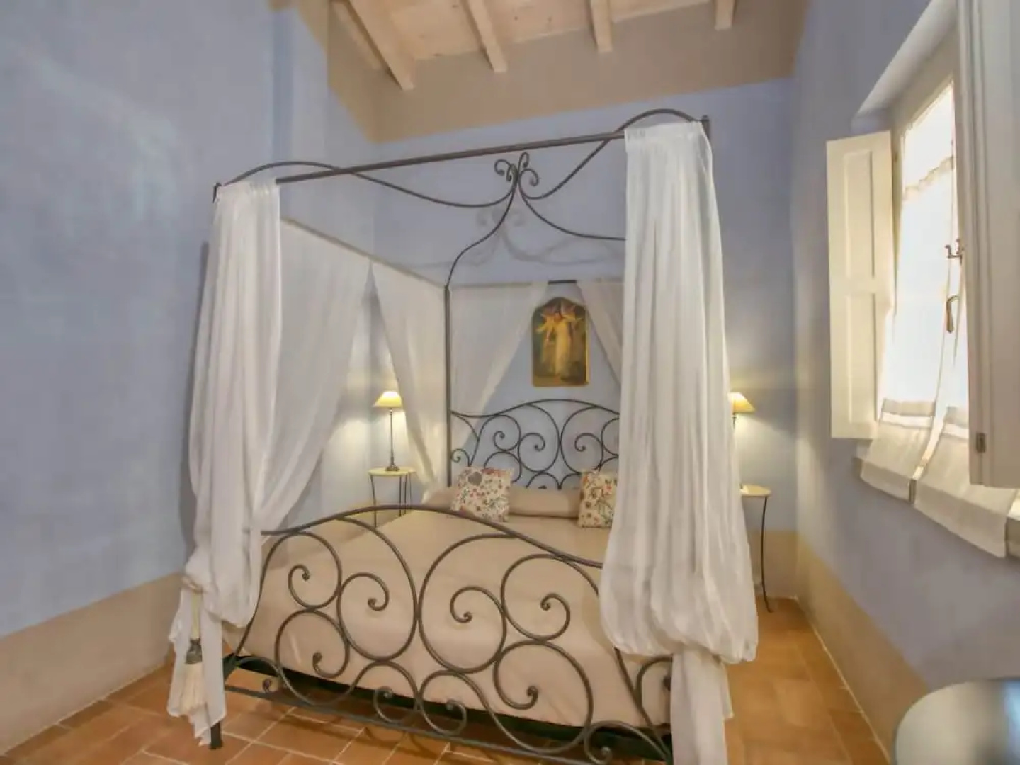 Tuscan Stay w/ Jacuzzi