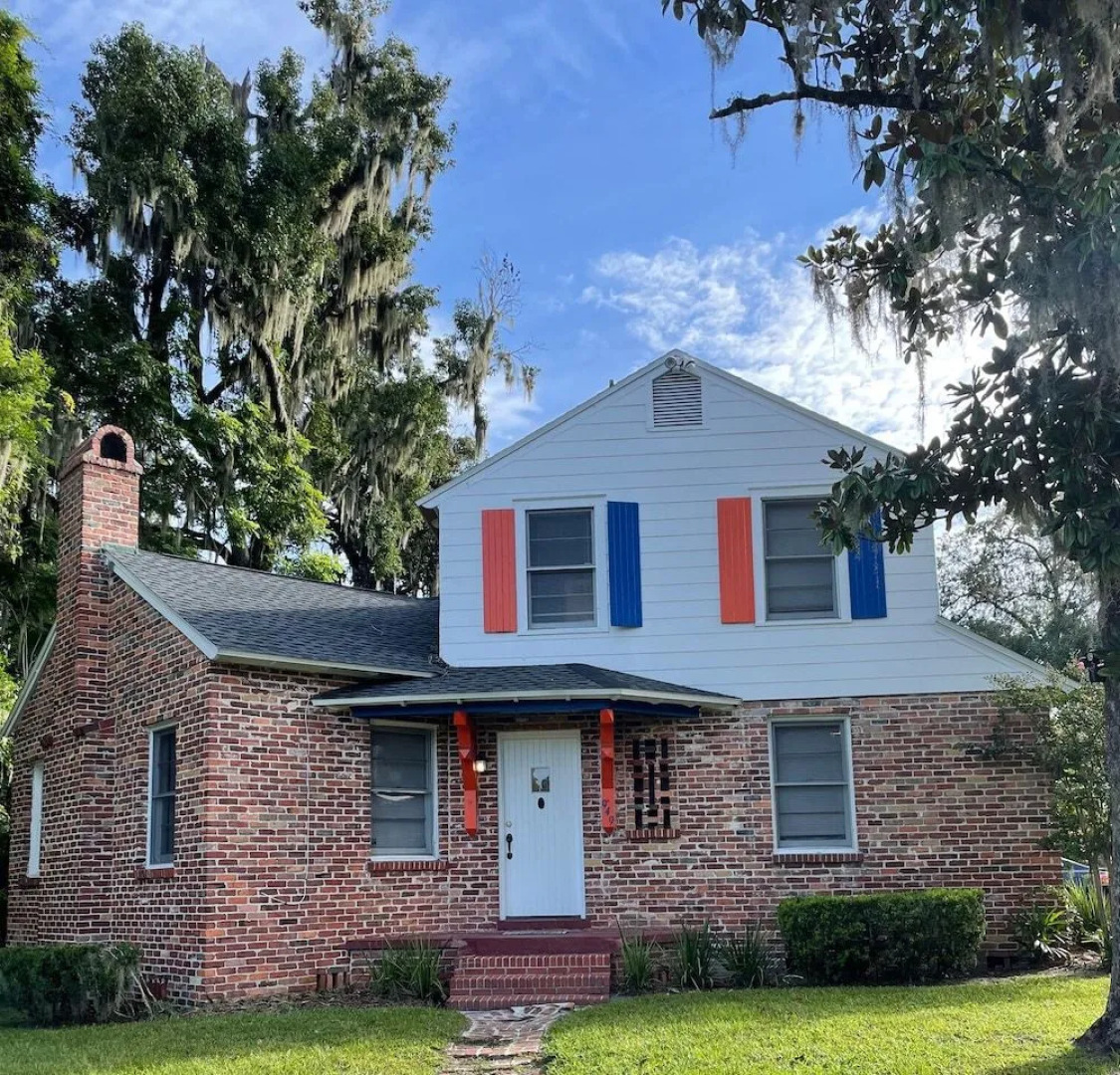 Iconic Gainesville Home- 4 Bedrooms