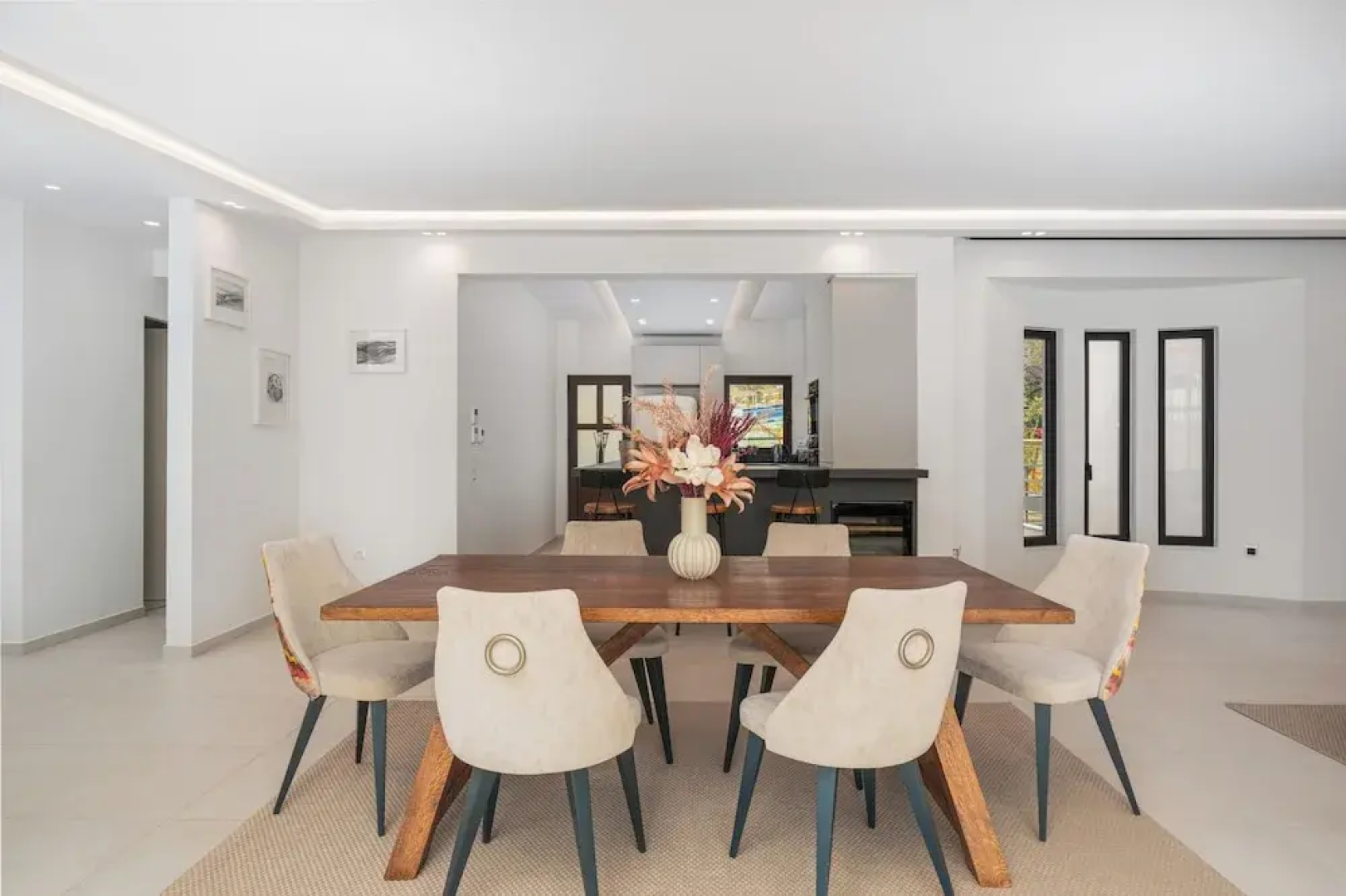 Alimos Luxury 3Bd w Outdoor Jacuzzi