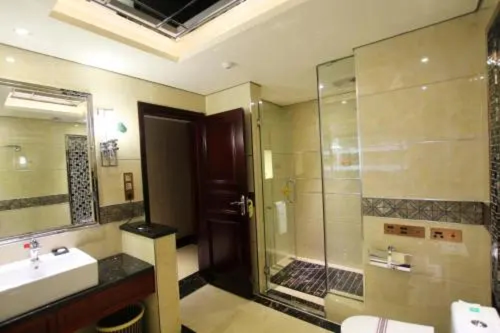 Yuelin Hotel Fenghua