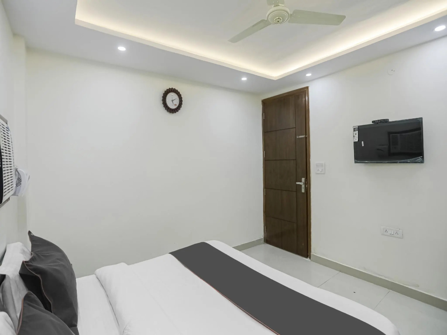 Collection O 85894 Hotel City Light Guest House