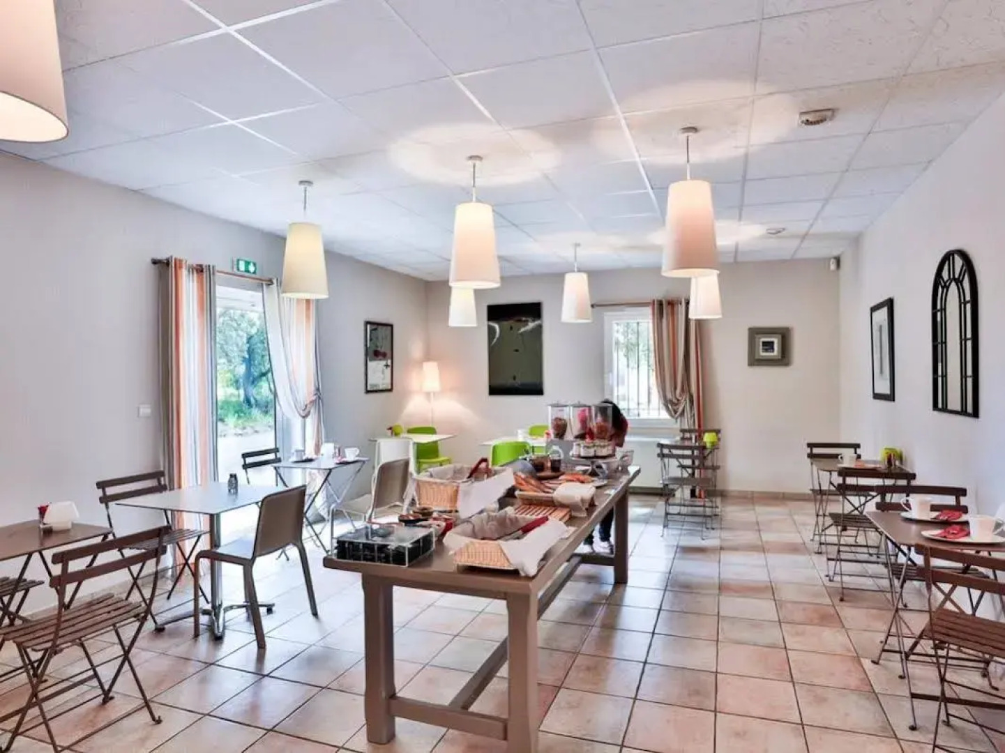 Logis Hôtel La Bastide de Grignan & Restaurant La Chênaie