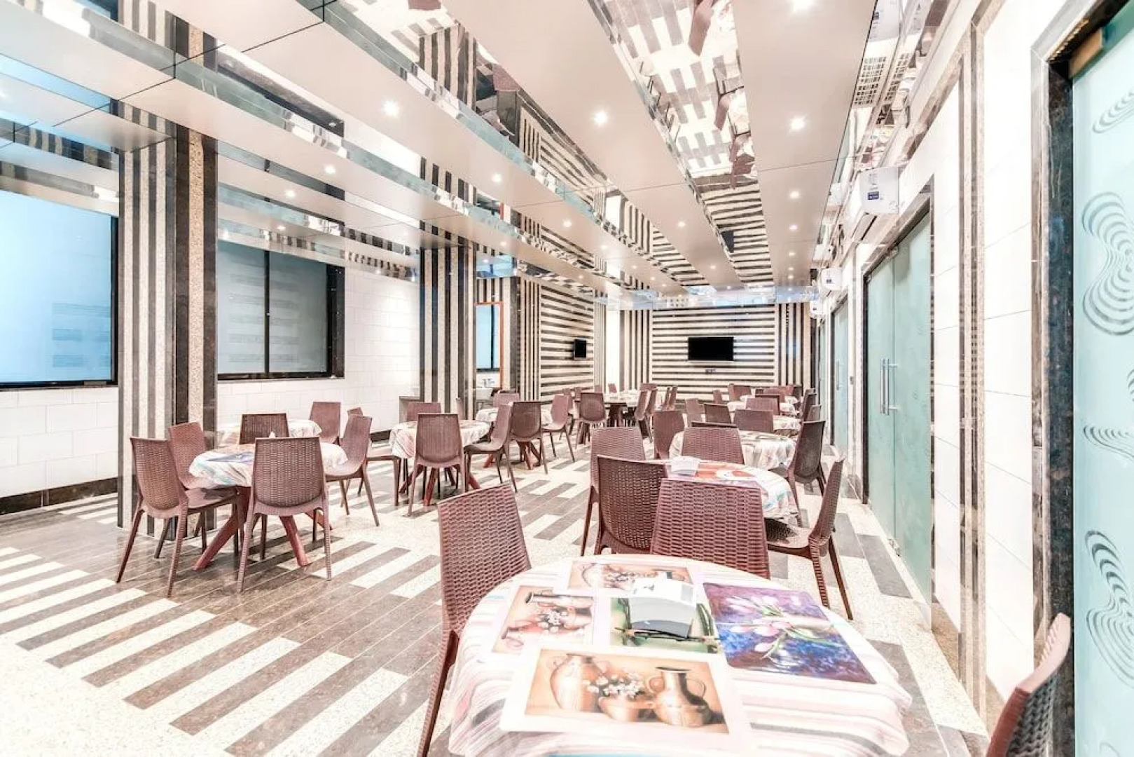 Capital O 48876 Shri Saibaba Satsang Mandal