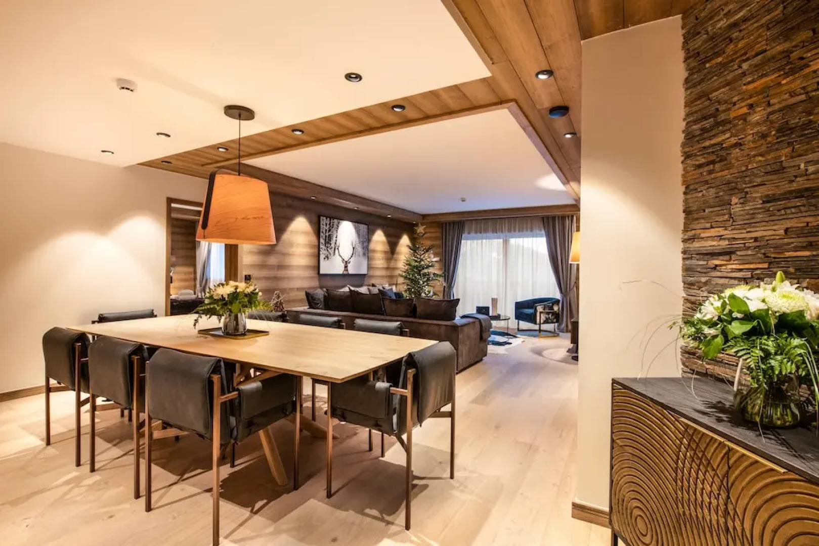 Manali Lodge  by Alpine Resorts