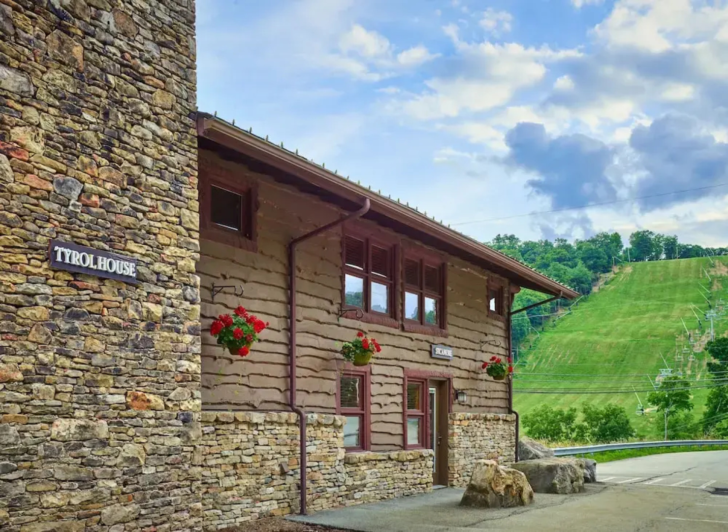 Slopeside Hotel by Seven Springs Resort