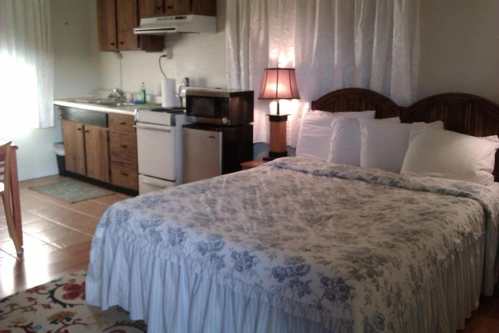 Fir Grove Motel