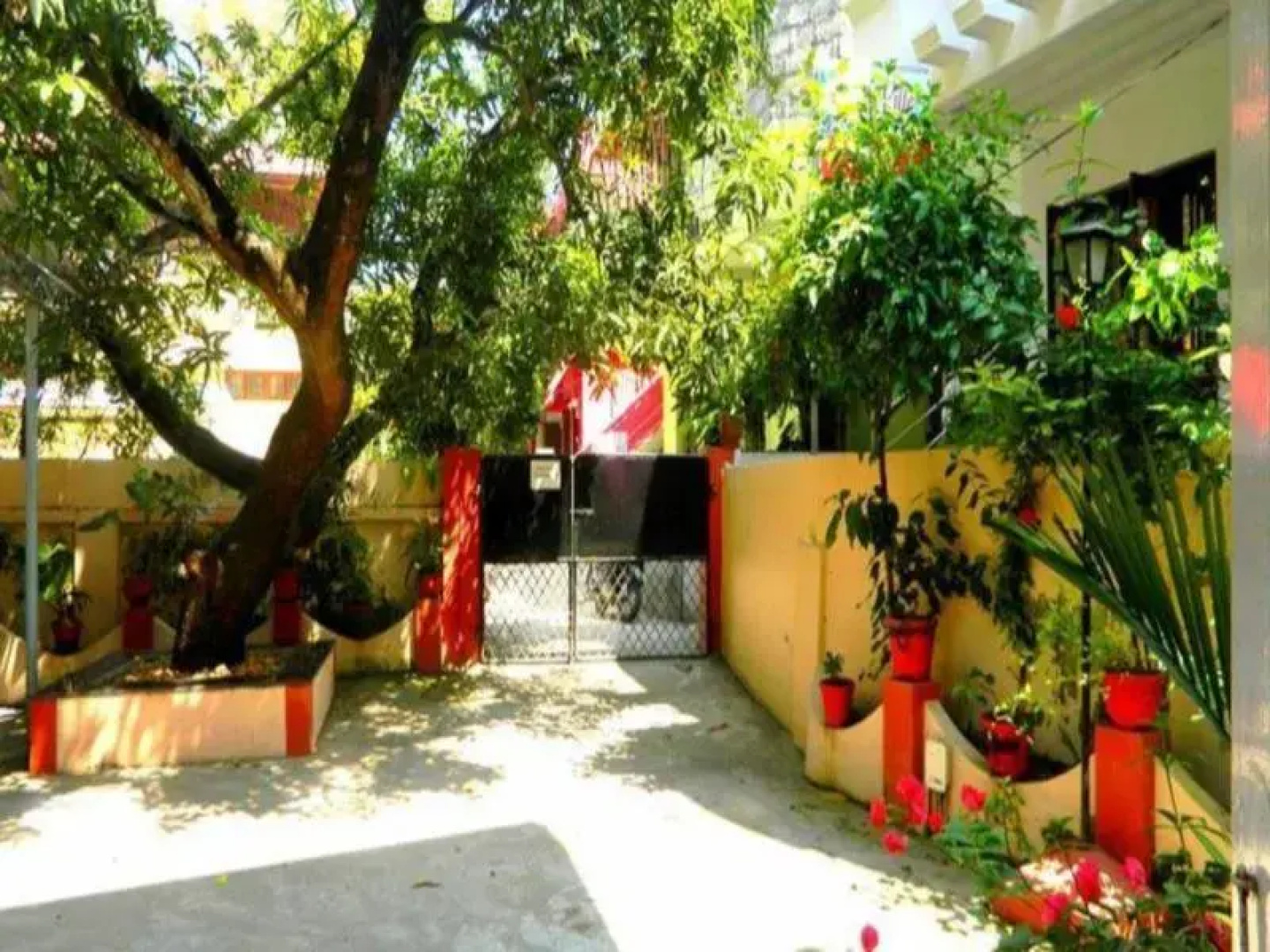 Fort Garden Residency