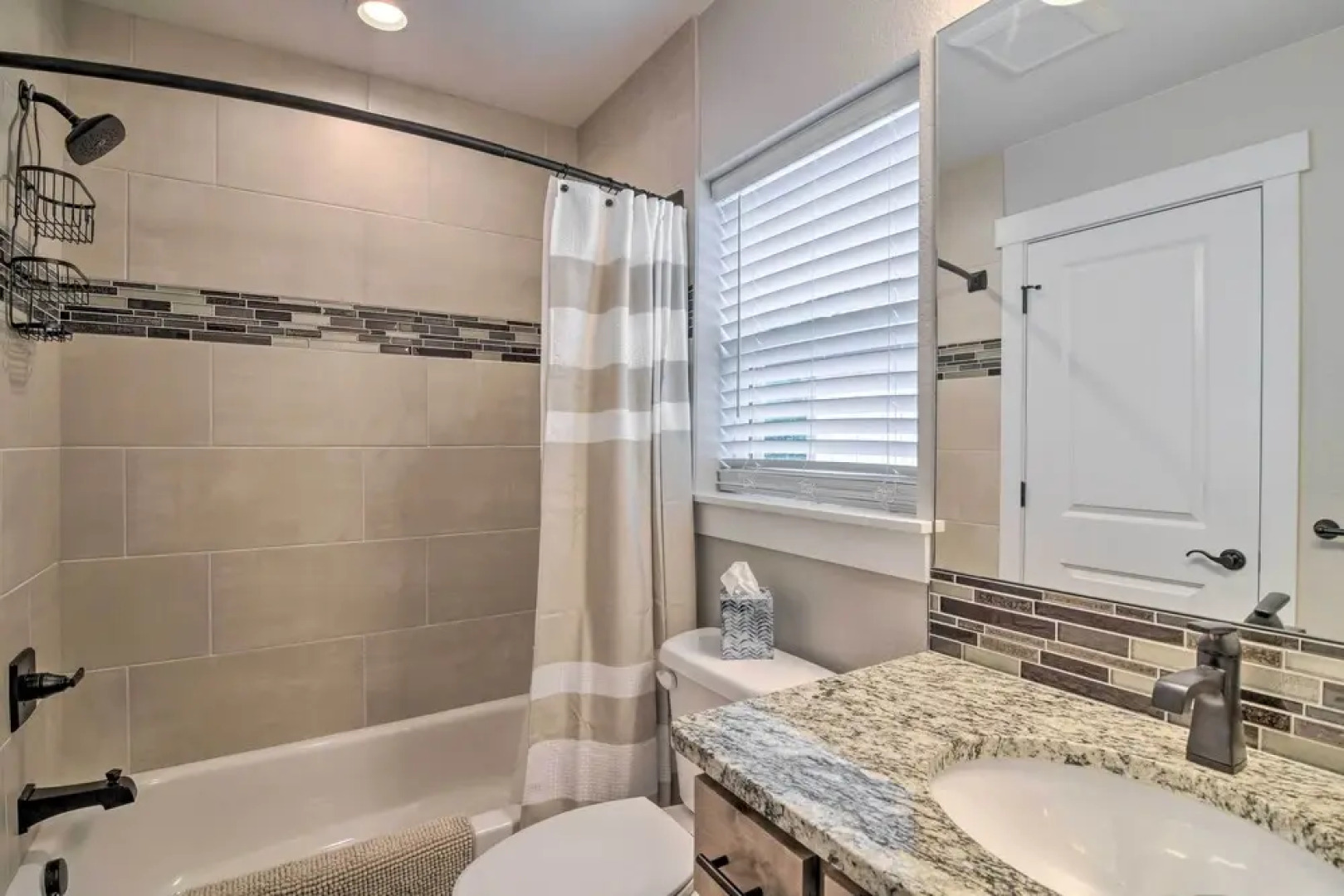 < 1 Mi to Downtown: Gorgeous Loveland Townhome!